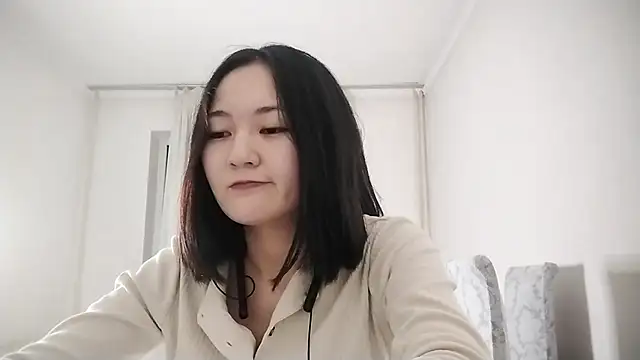 Lyndasilk's cam snapshot