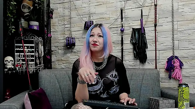 CruelMistress's cam snapshot