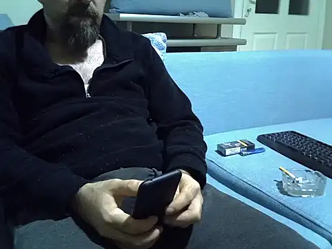 blue-red's cam snapshot