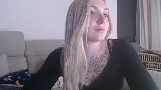 tattoobbgirl's cam snapshot