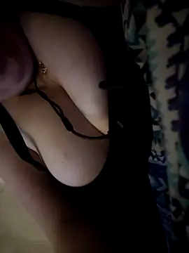 itsCuteTits's cam snapshot