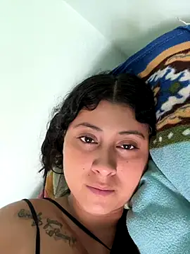 Lucy0212 live sex cam