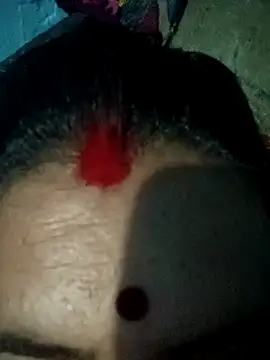 Chinki_pande's cam snapshot