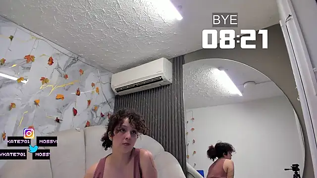 Katemoss70 live sex cam