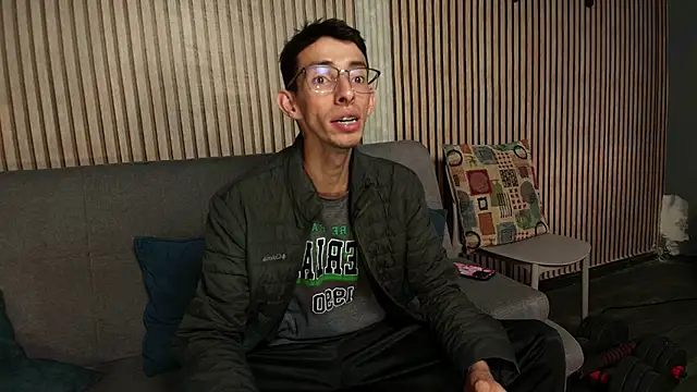 ZyroNight live sex cam