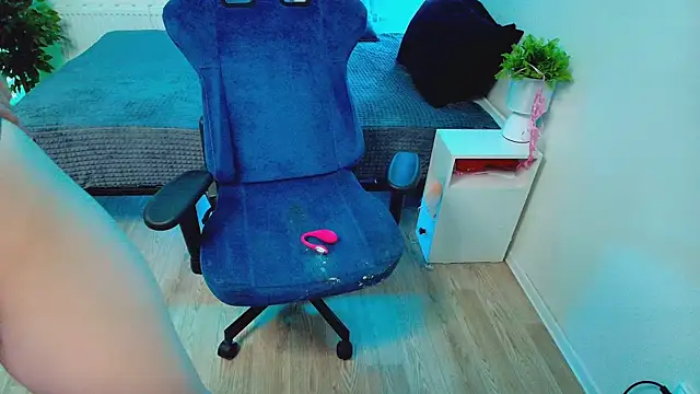 CranberryHot live sex cam