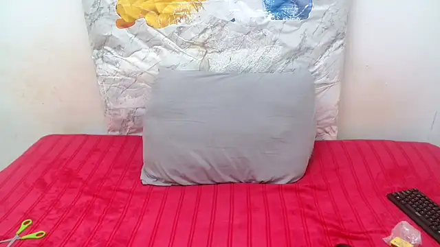 FireandSpicexx33's cam snapshot