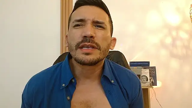 Reiko_85_'s cam snapshot