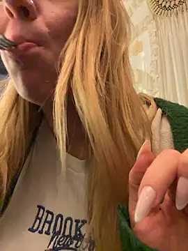 Sweet___Emily live sex cam