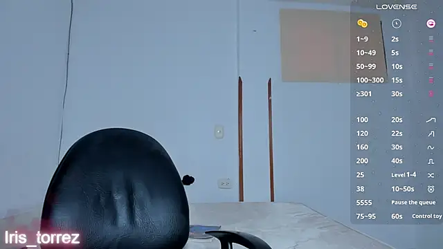 iris_torrez_'s cam snapshot