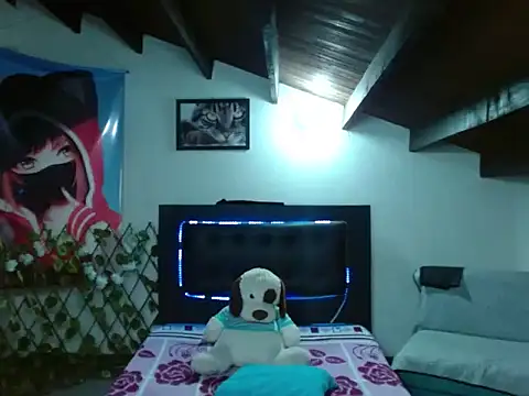 LuluKiss_'s cam snapshot