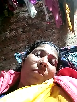 Savita992 live sex cam