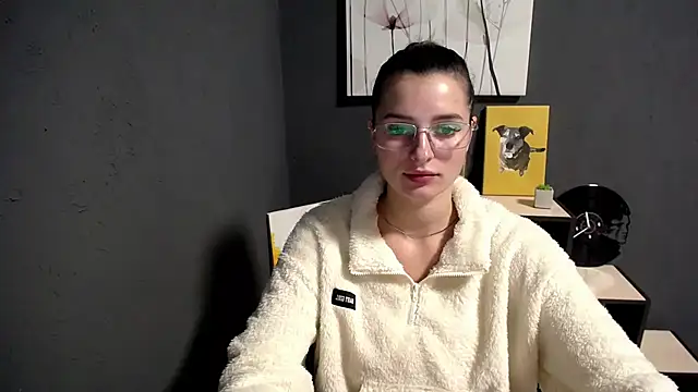 lady_olivia_'s cam snapshot