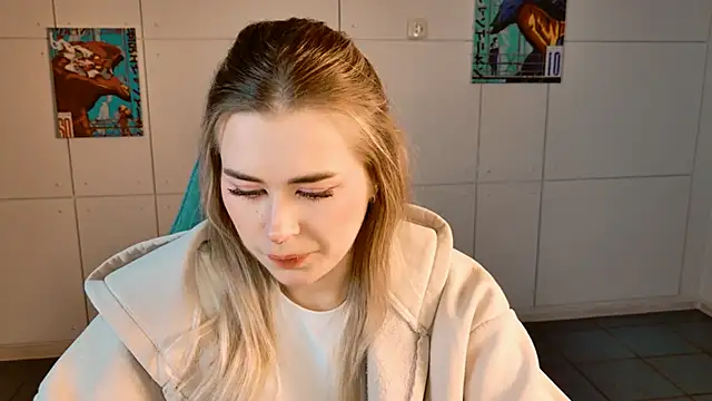 AdelLoyss's cam snapshot