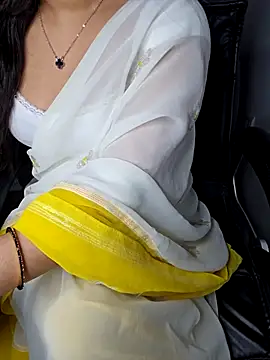 aliyaah_singh's cam snapshot