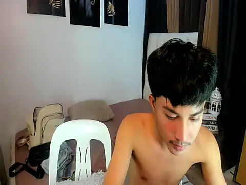 XloverXsiantwink live sex cam