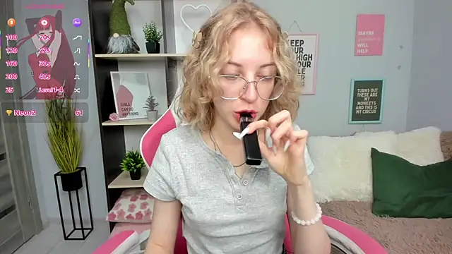 InfernoMia's cam snapshot