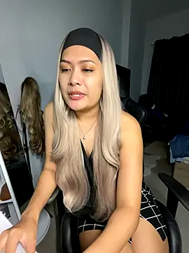 NaughtyKK_'s cam snapshot