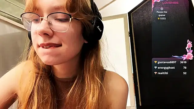 JuneCooper's cam snapshot