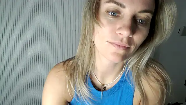 Milla__one's cam snapshot