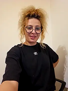 Selenna_emma's cam snapshot