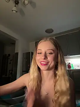 BabyAnais's cam snapshot