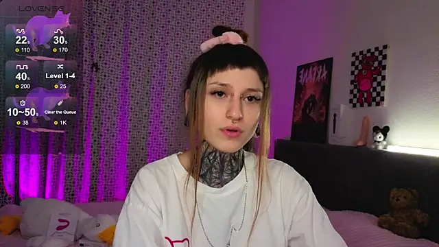 LilithPoison's cam snapshot