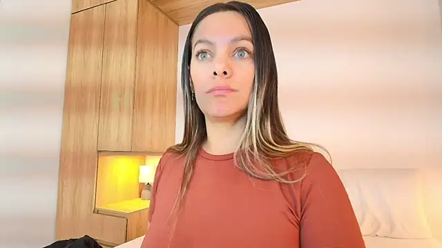 Isabella_Harley's cam snapshot