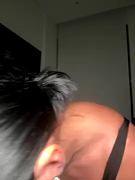 krissiswrld- live sex cam