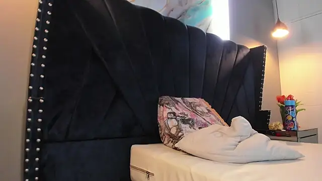 MAHIASMITH13 live sex cam