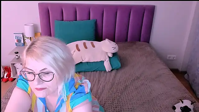 sabrinamacmarren's cam snapshot