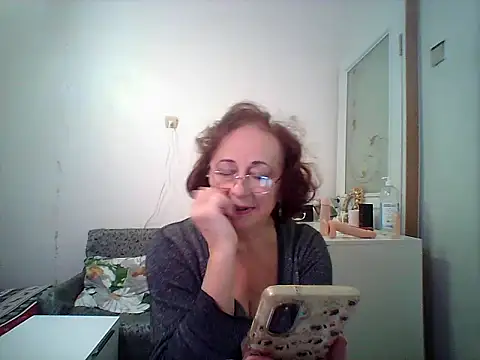 Julia54391's cam snapshot