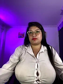 MiiaaJoness's cam snapshot