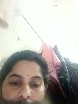 JULEE-740's cam snapshot