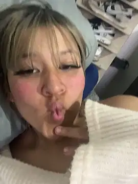 katteyyesss's cam snapshot