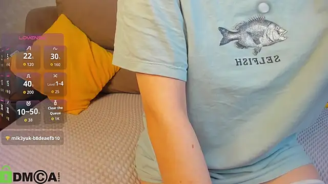 Little_Chips's cam snapshot