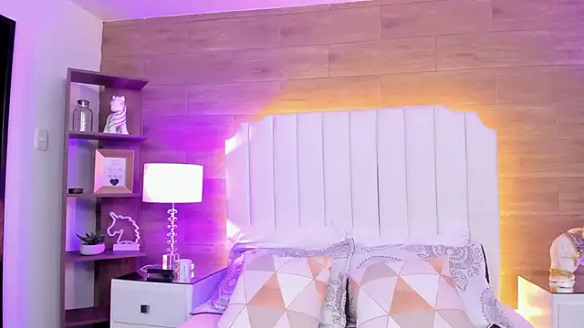 ScarletMore's cam snapshot