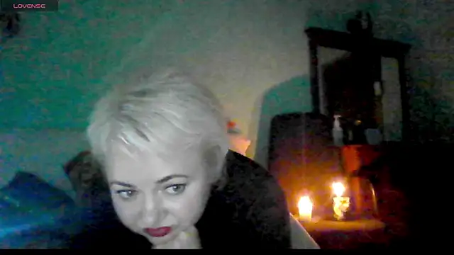 Viki100paradise's cam snapshot