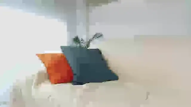 Robyn_Miller's cam snapshot