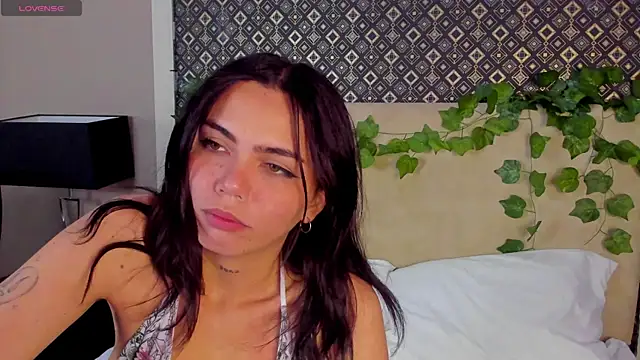 GabrielaBali's cam snapshot