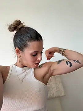 Lolykush's cam snapshot