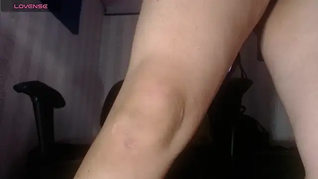 lucy23__'s cam snapshot