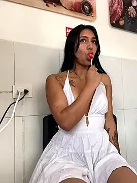 Nahomy_cute1's cam snapshot