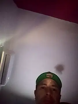 Al3vr's cam snapshot