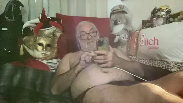 EroticVenetian live sex cam