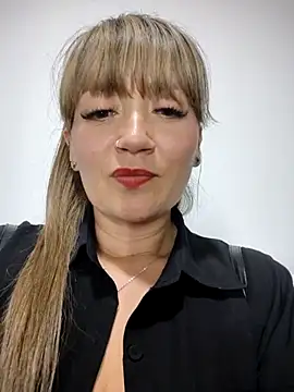 tata_sanz_ live sex cam