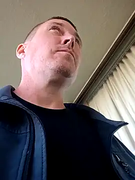 RoughIntentions4U's cam snapshot