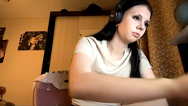 AnGallo's cam snapshot