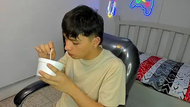 StiwenTwink's cam snapshot