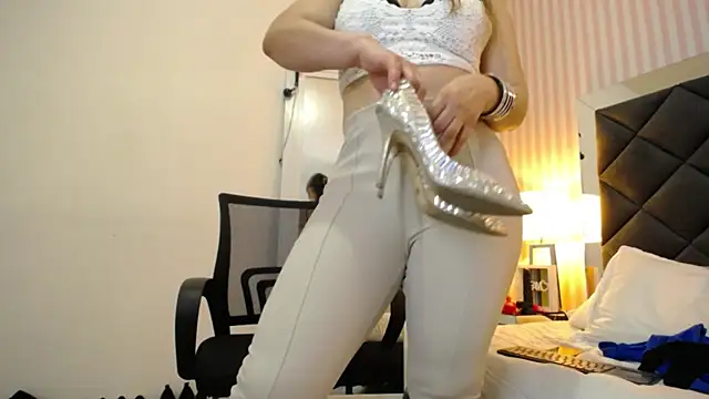 ViictoriaJones_'s cam snapshot